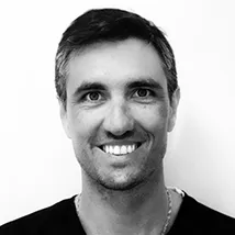 Équipe de dentistes et assistantes dentaires à Bayonne - Dr ROLDAN